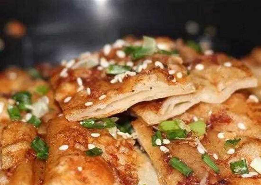 如何制作松软的酱香饼（以酱香饼怎么做才能保证口感松软可口）